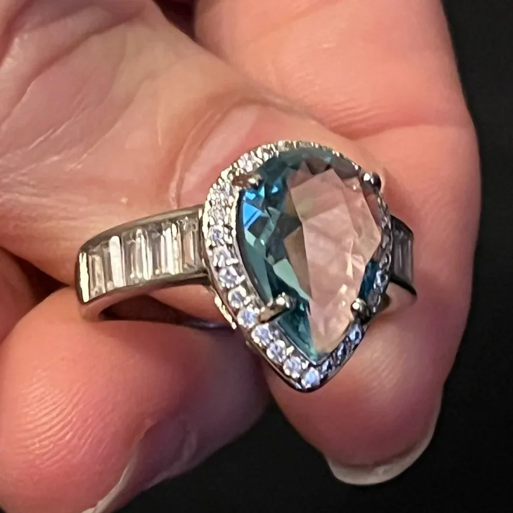 Sterling Silver Pear‑Shaped Simulated Blue Topaz Ring – Size 8.5, Stamped 925 - Picture 6 of 8
